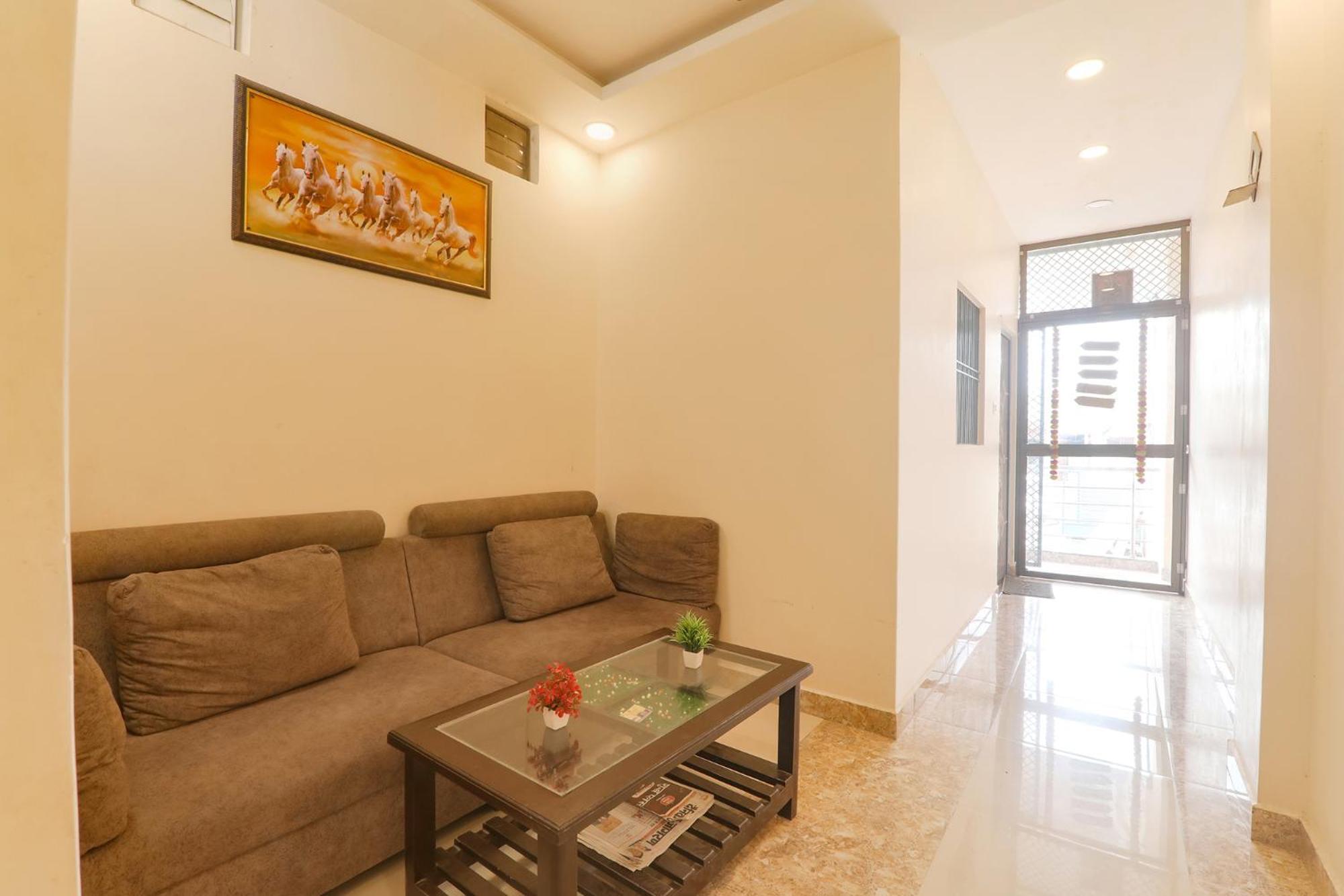 Fabhotel Rk Palace Ayodhya Esterno foto